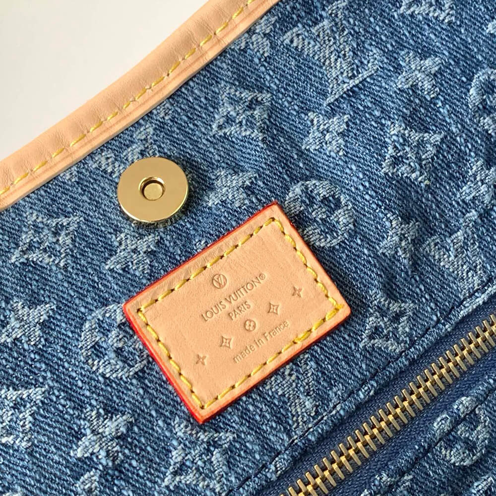 LV CarryAll MM