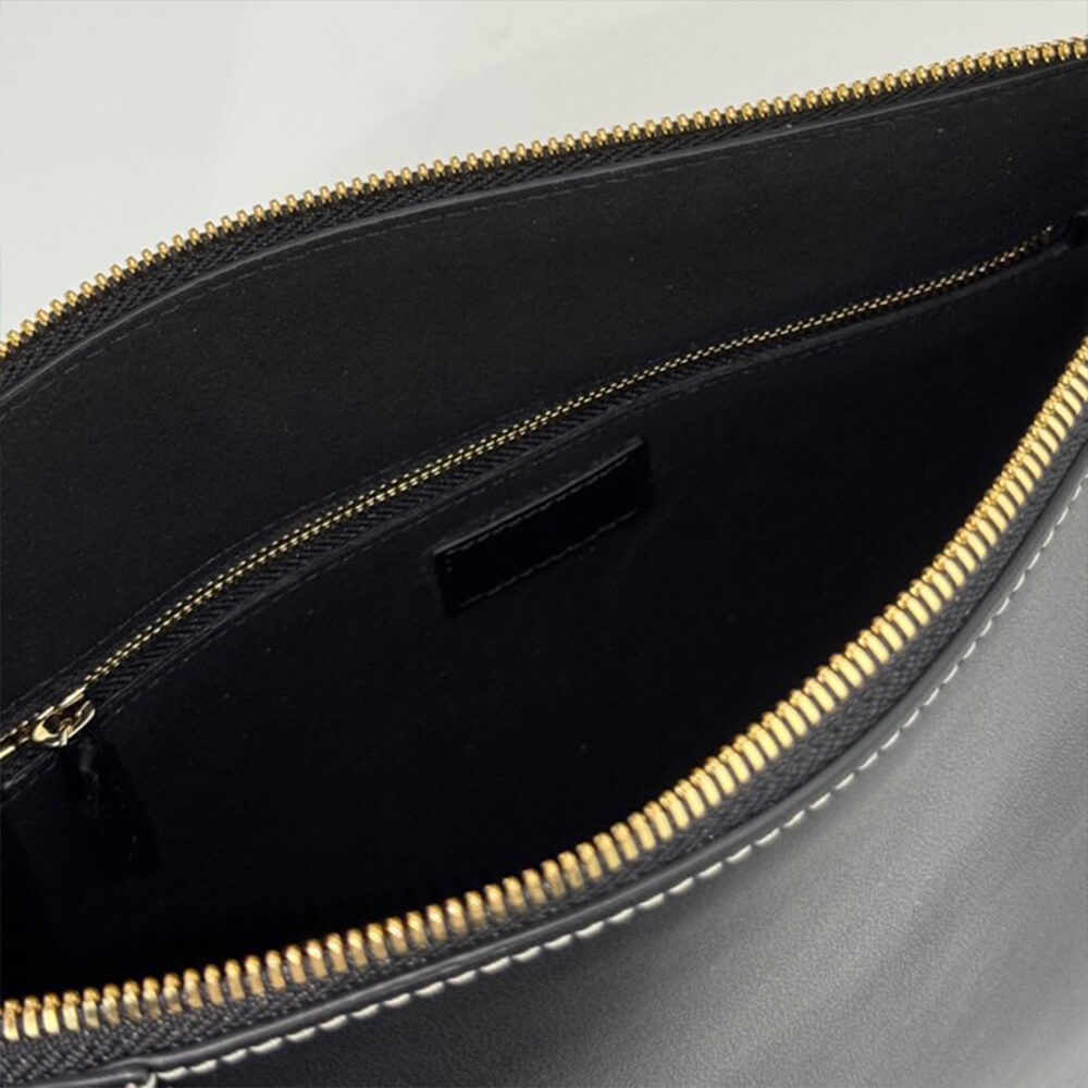 GG Emblem medium shoulder bag