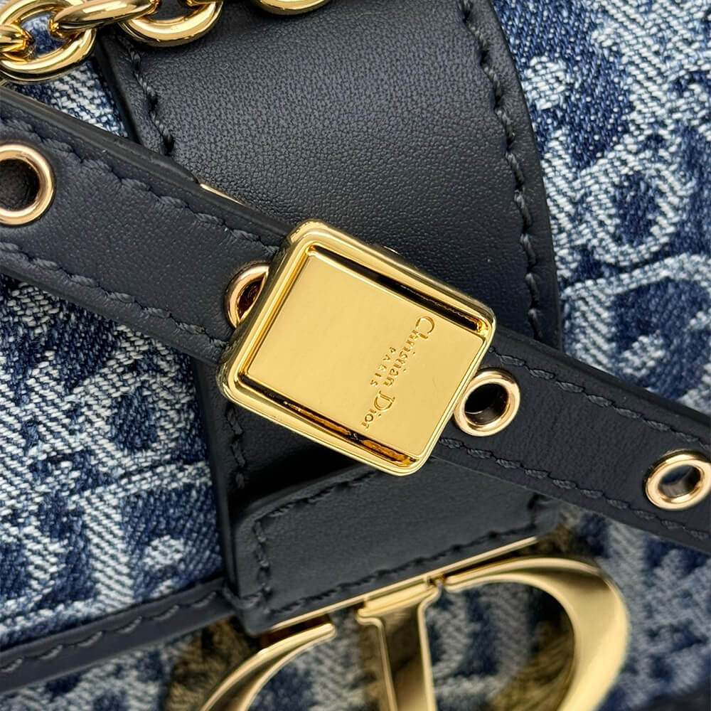 D*or 30 montaigne east-west bag with chain