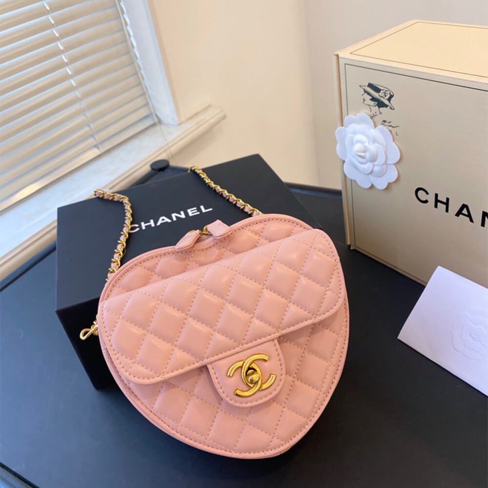 Ch*el 22s heart bag