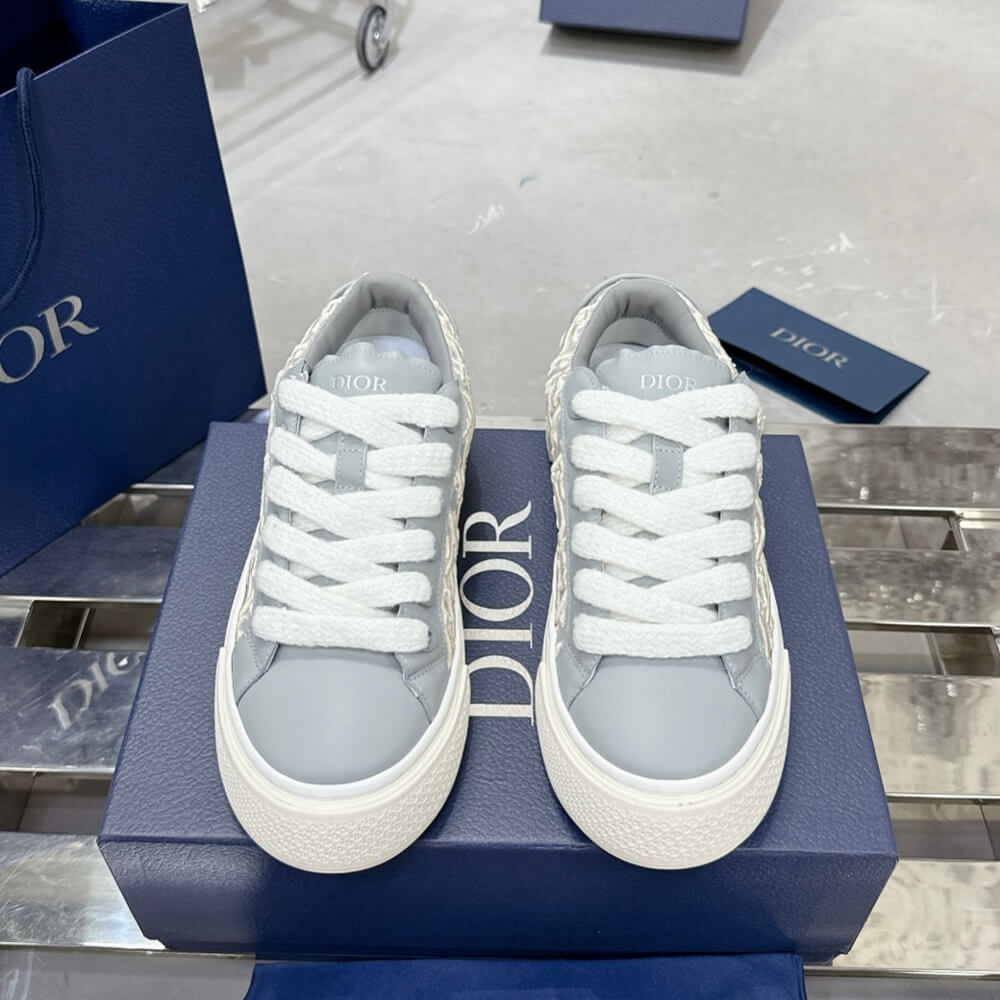 D*or b33 sneaker