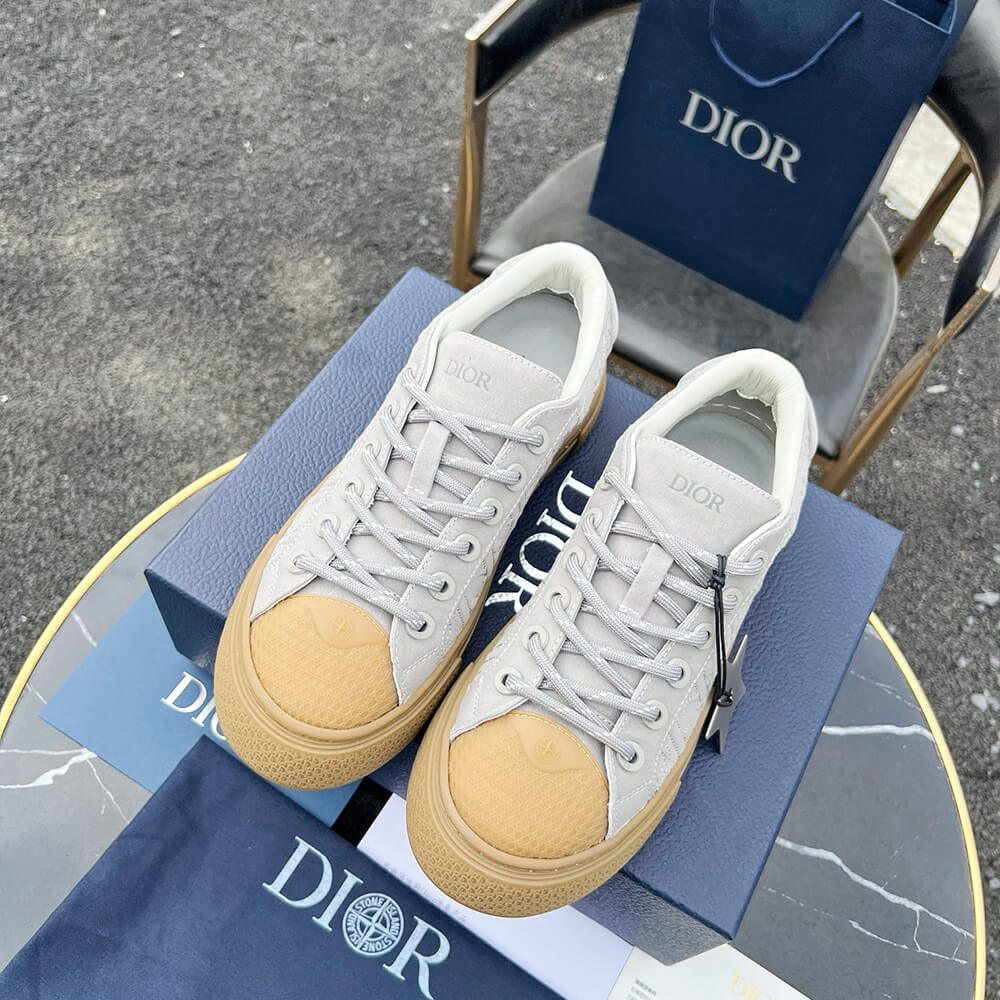 D*or b33 sneaker