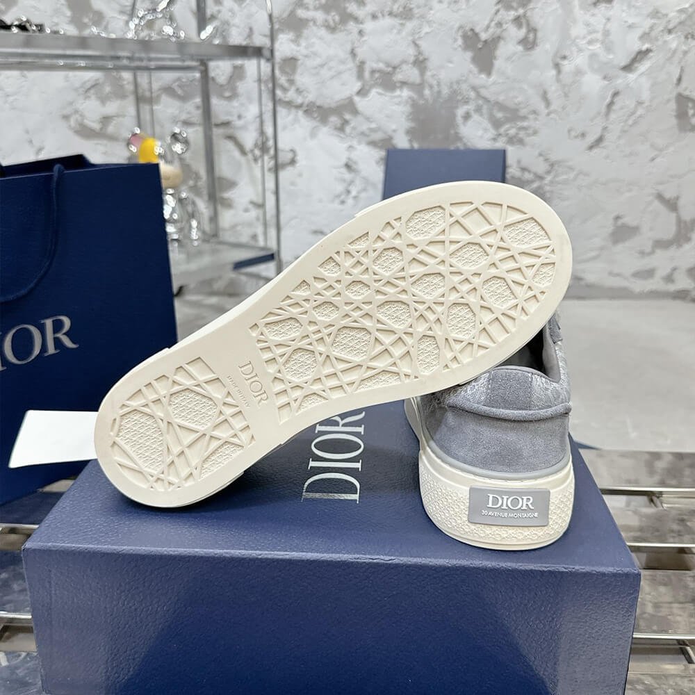 D*or b33 sneaker